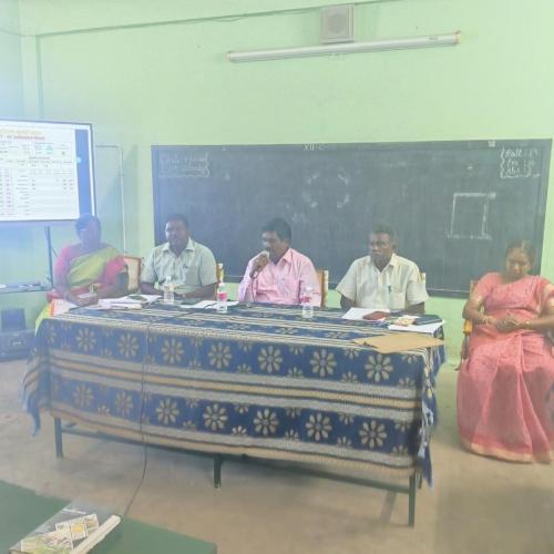 மாவட்ட கல்வி அதிகாரி  வருகை