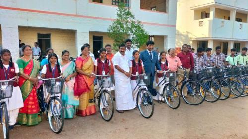 தமிழக அரசின் மிதிவண்டி  வழங்கும் விழா